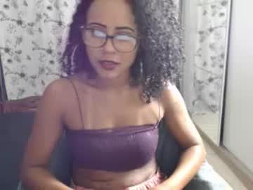 adrielly_hot chaturbate