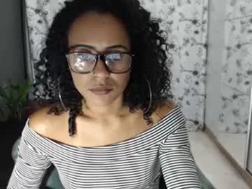 adrielly_hot chaturbate