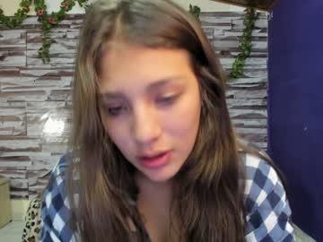 aisha_18brown chaturbate