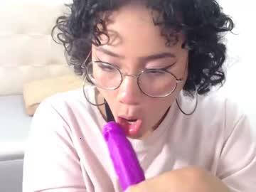 akira_woo chaturbate