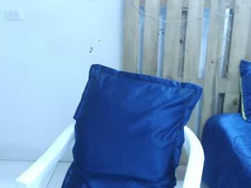 alejaroberts_18 chaturbate