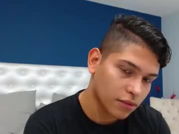 alekzamo chaturbate