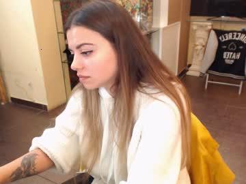 alma_pearl chaturbate