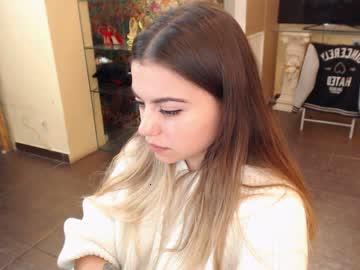 alma_pearl chaturbate