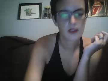 alyssaprettylilthing chaturbate