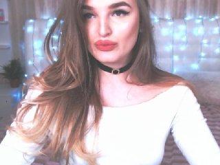 AnadelT bongacams