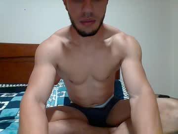 andrezitosexy18 chaturbate