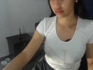 angie-leon774 bongacams