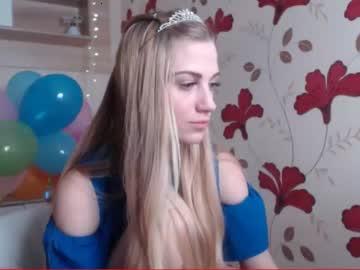 aprilsunnyy chaturbate