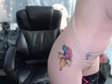 arielsilverr chaturbate