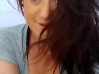 ariesgoddess8 bongacams