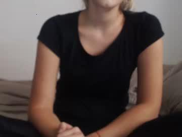 arya08 chaturbate