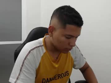 austin_love22 chaturbate