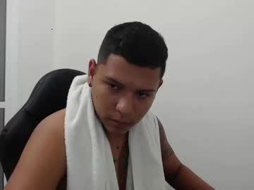 austin_love22 chaturbate