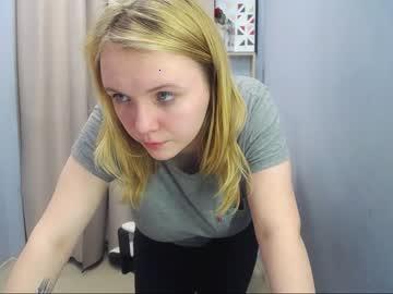 avery_kirk chaturbate