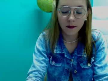 avrilhot chaturbate