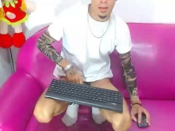 axeelhott chaturbate