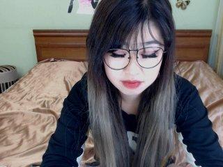 BeautyKinzy bongacams