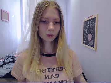 blonde_girldreams chaturbate