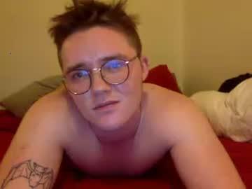 blondetranzboy chaturbate