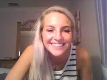 blondiebutton123 chaturbate