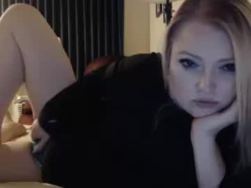 blondiekxox chaturbate