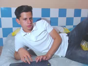 boylatin_18 chaturbate