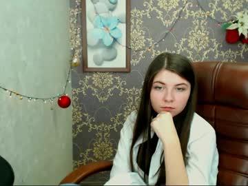 brightfulholly chaturbate