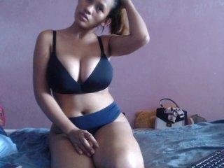 BustyLovelyn bongacams