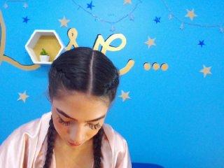 CamilaPink bongacams