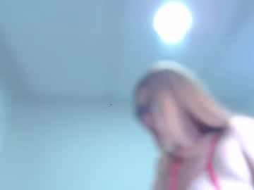 candyfoxxx19 chaturbate