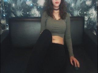 CarmenBrave bongacams