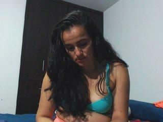 Carolina-p00 bongacams