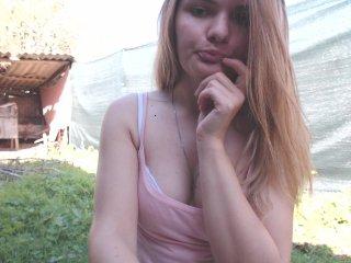 Chanell123 bongacams