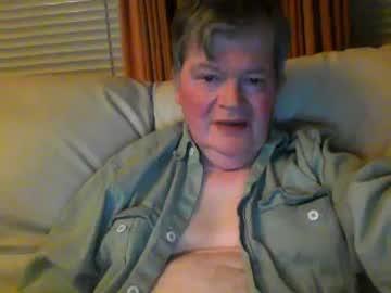 charles042 chaturbate