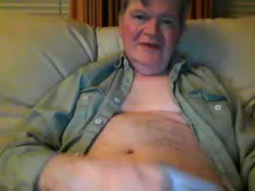 charles042 chaturbate