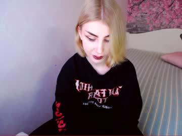 chloe_hertz chaturbate