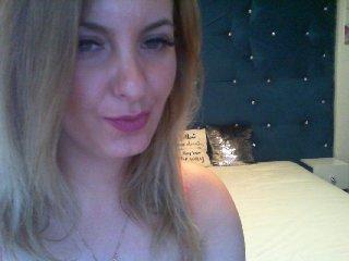 ChristinaHotX bongacams