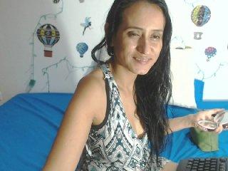 cristalgirhot bongacams