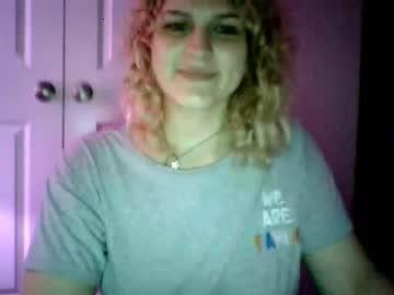 curvyblondie420 chaturbate