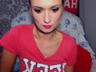 DaisyLovve bongacams