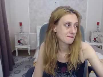 divinneamandaa chaturbate