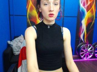 EllieCox bongacams