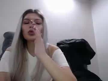 elma18 chaturbate