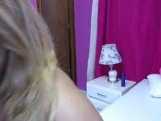 EmilySweet92 bongacams