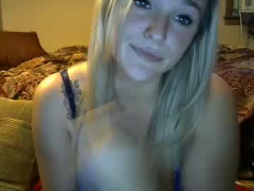 emilynicole112 chaturbate