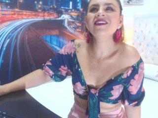 Esmeralda19 bongacams