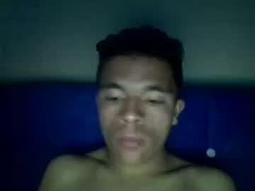 estiiven_18 chaturbate