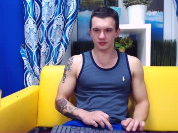 estonian_showman chaturbate