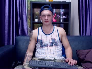 estonian_showman chaturbate